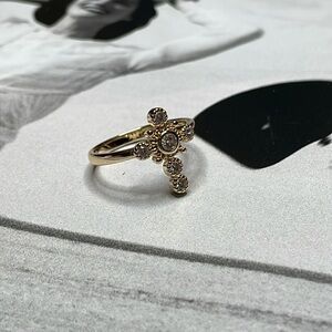Gold cross ring